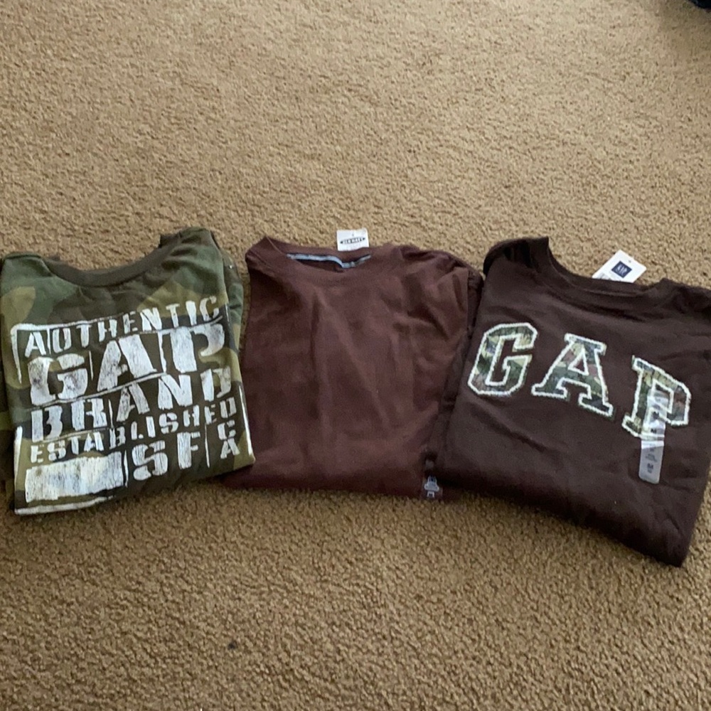 Two gap one old navy LS t’s
